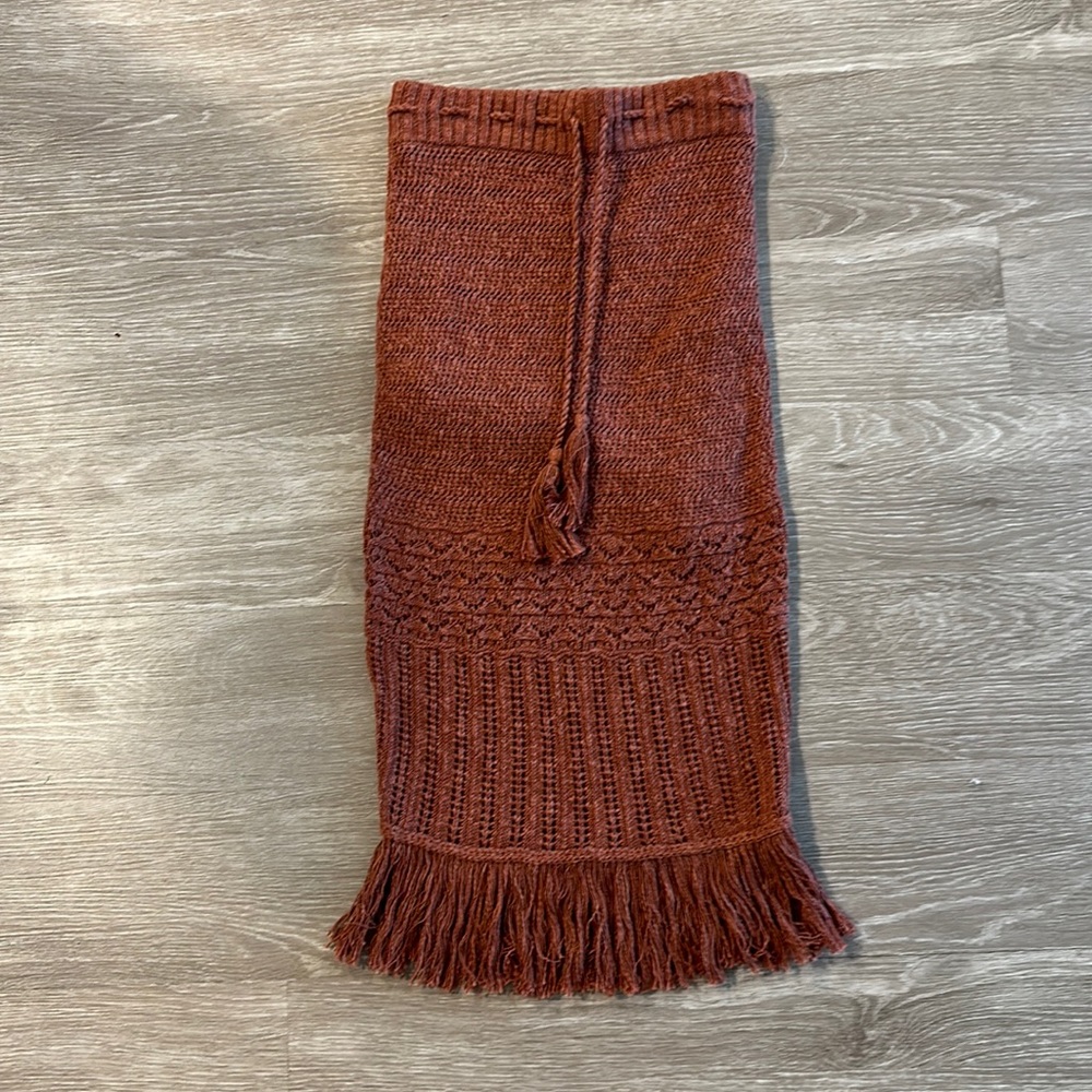 ABERCROMBIE & FITCH CROCHET SKIRT